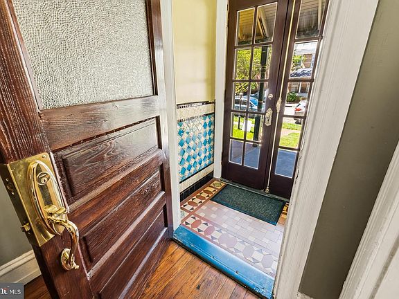 5th image of 4722 Kingsessing Ave