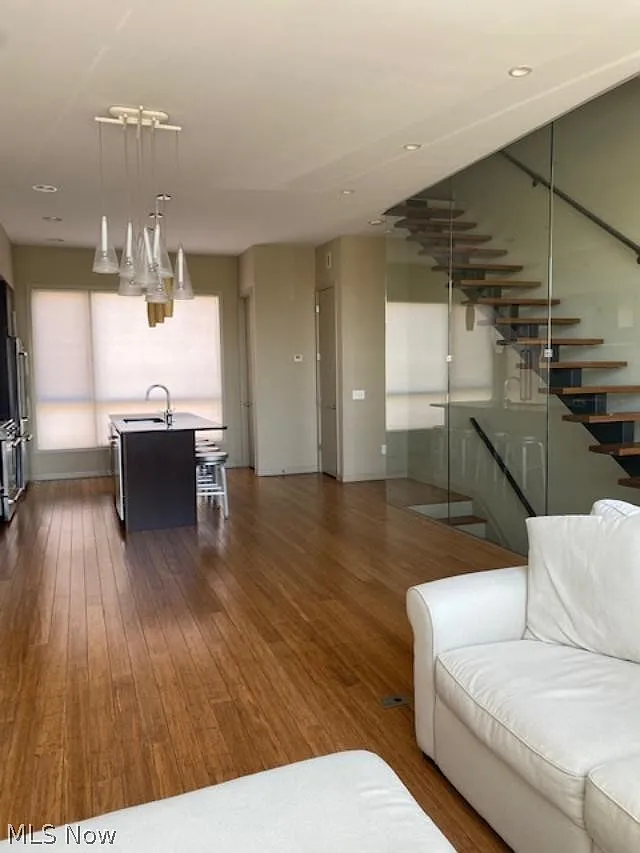 2 bed, 2.5 bath, 1822 sqft, $3,000 — Photo 2