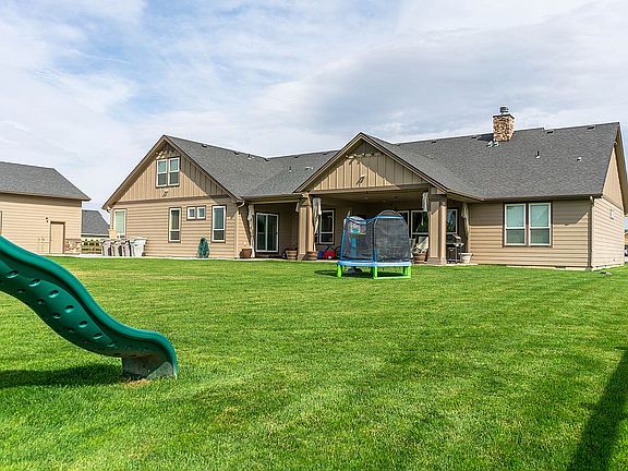 3rd image of 5317 Green Valley Pl
