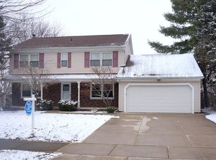 14172 Edgewood St, Livonia, MI 48154