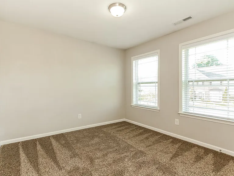 11028 Belmont Run Ln — Photo 15