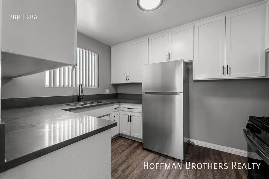 3845 S Potomac Ave Los Angeles, CA 90008 — Photo 3