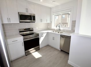 3862 Chrustawka Pl SW, Edmonton, AB T6W 4M8