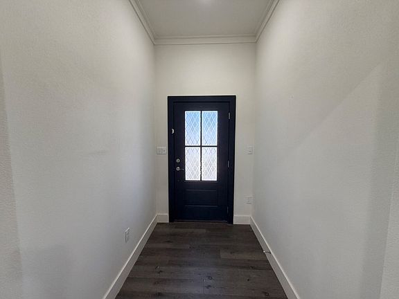 3rd image of 405 Ranger St