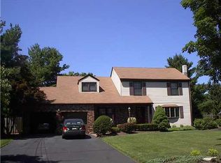 21 Quick Way, Piscataway, NJ 08854