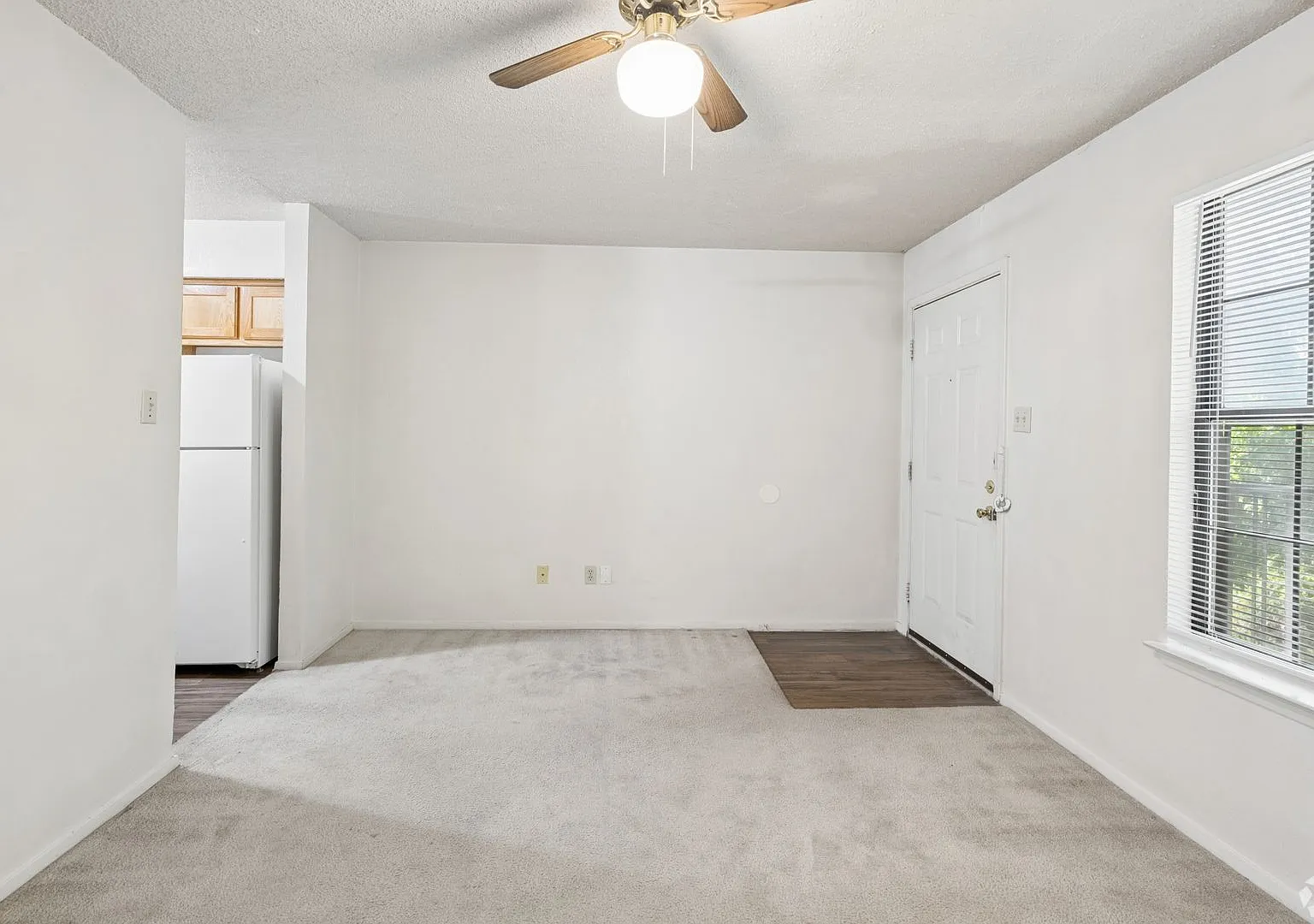 808 AUSTIN — Photo 2