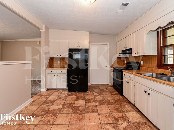 5th image of 3981 Leisure Ct SE