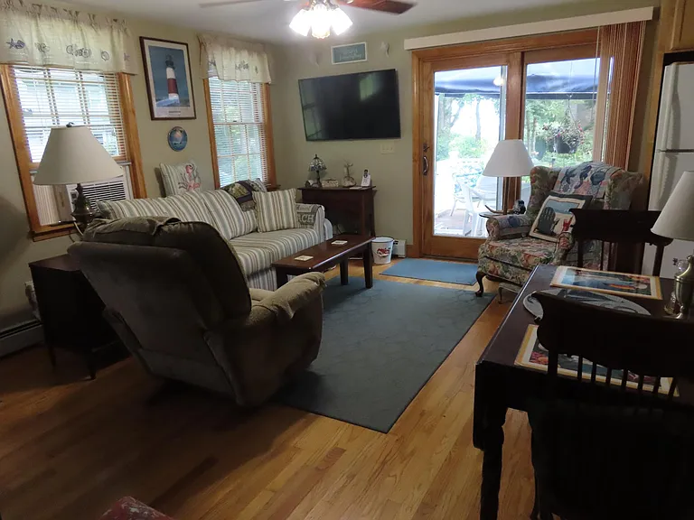 7 Cedar Point Ave — Photo 7