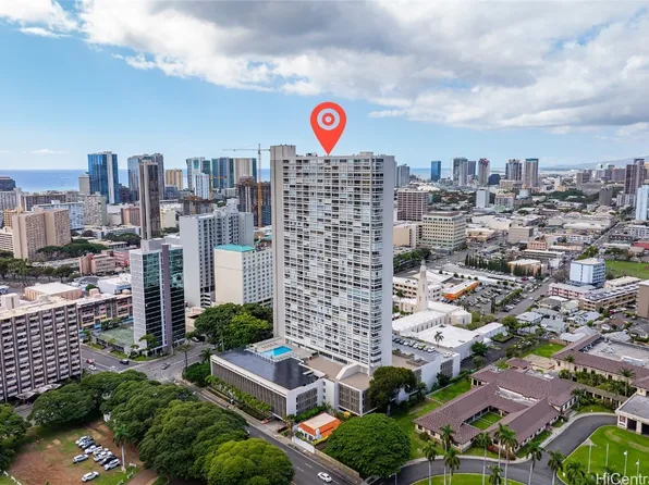 1212 Punahou St APT 1003, Honolulu, HI 96826