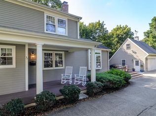37 South St, Medfield, MA 02052