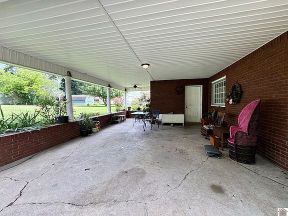 4th image of 1111 Fairlane Dr