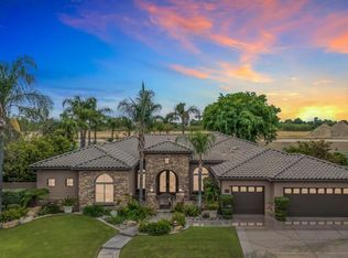 10703 Queensbury Dr, Bakersfield, CA 93312