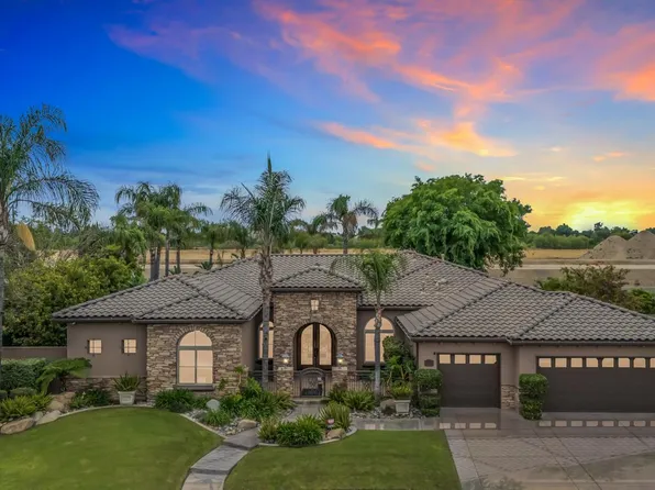 10703 Queensbury Dr, Bakersfield, CA 93312