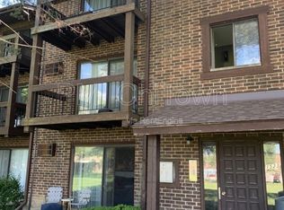 1523 N Winslowe Dr APT 3A, Palatine, IL 60074