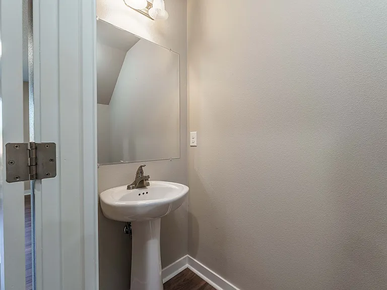 836 NE 109th Ct — Photo 13