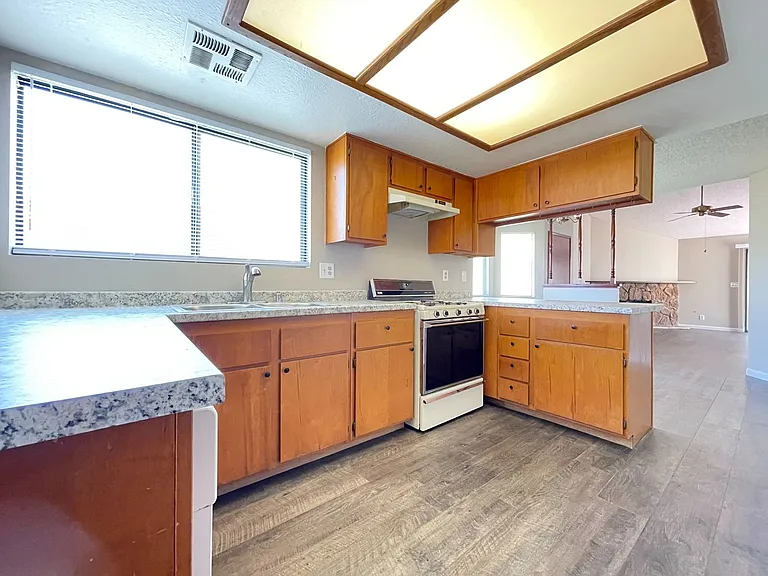 8232 Abercrombe Way — Photo 3