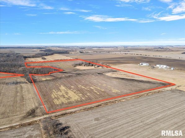 13505 W Long Point Rd, Niantic, IL 62551