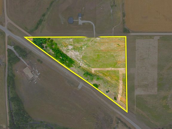 2nd image of 1 Osage Dr