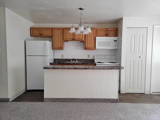 128 S 2nd St — Photo 13