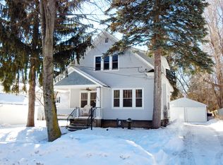1018 Emilie St, Green Bay, WI 54301