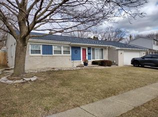 47125 Roland St, Shelby Township, MI 48317