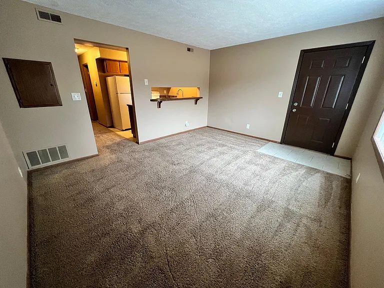 1-1813 Knox St #1 — Photo 5