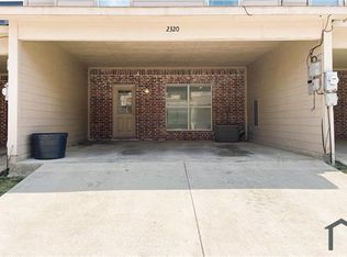 2320 Calendar Ct, Grand Prairie, TX 75050