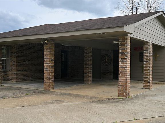 4th image of 931 Azalea Ln