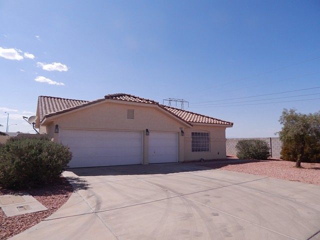 1st image of 501 Landra Ln