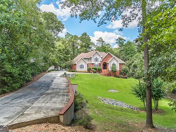 3rd image of 117 Richfield Cir