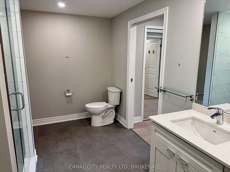 10 Albert St E #303 — Photo 25