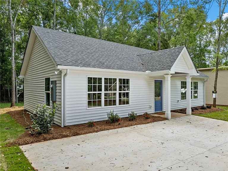 8079 Beachwood Dr — Photo 25