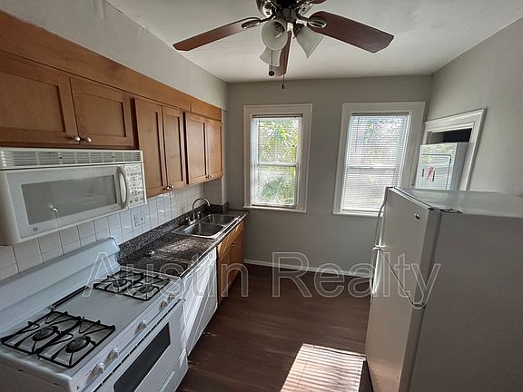 2nd image of 4262 Castleman Ave #2F