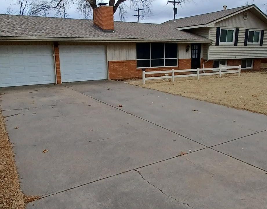 1st image of 1530 W Ave E