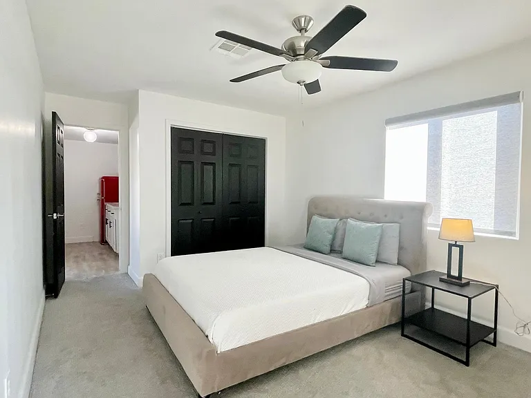 8602 E Highland Ave — Photo 16