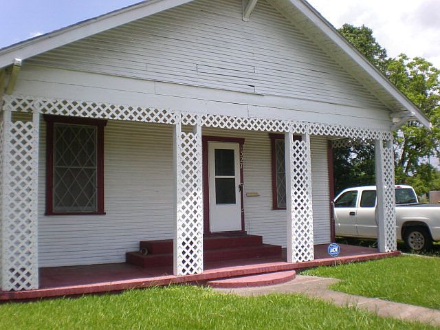 1st image of 1327 Gulfway Dr
