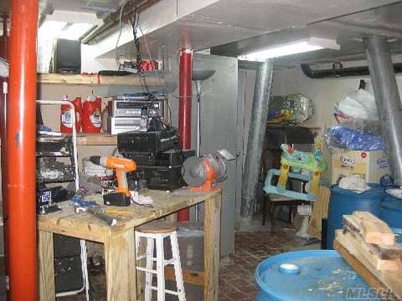 4th image of 3093 37th St