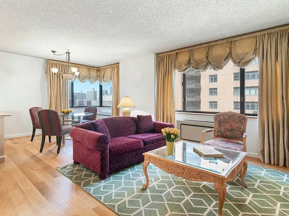 30 W 61st St APT 8D, New York, NY 10023