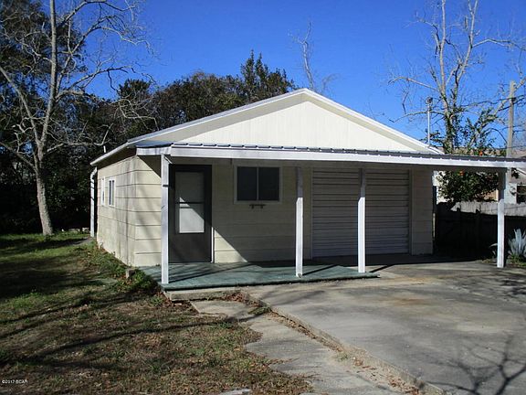 5th image of 624 Arrow St