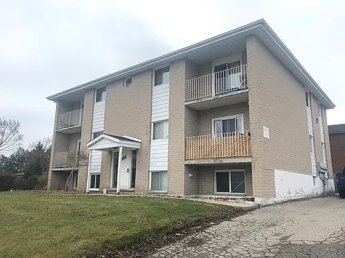 595 Silverbirch Rd #4 Photo 1