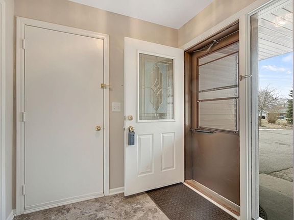 2nd image of 13717 Country Ln