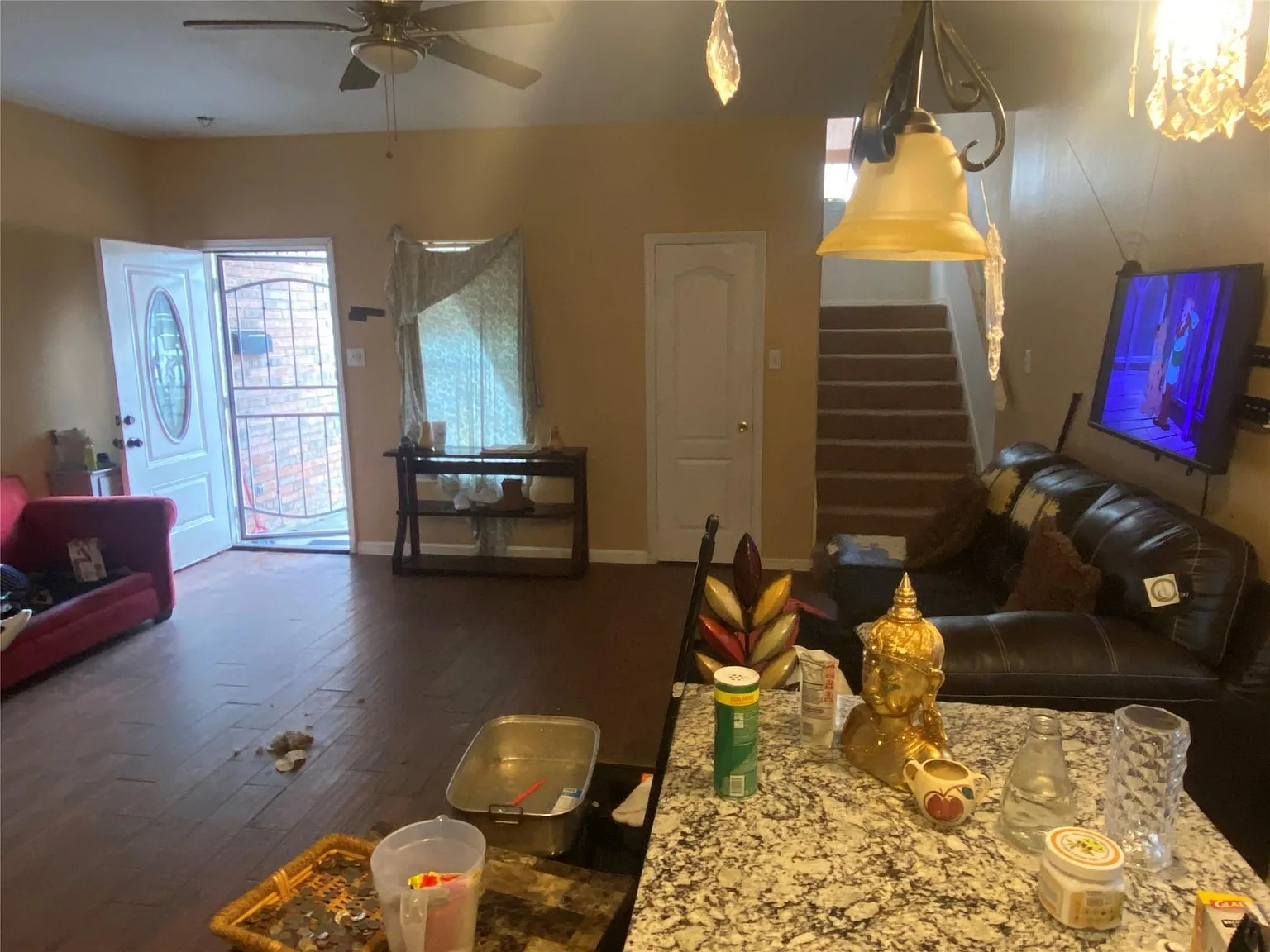 3 bed, 2.5 bath, 1950 sqft, $1,795 — Photo 3