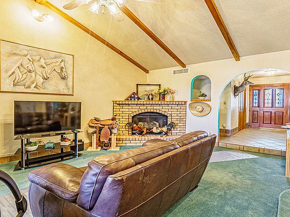 5th image of 11458 Roseville Dr