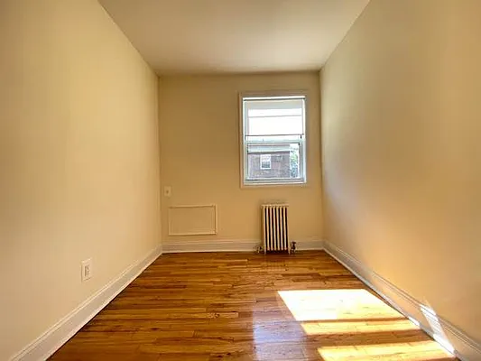 Rented by Queens Apartments Realty LLC | media 11