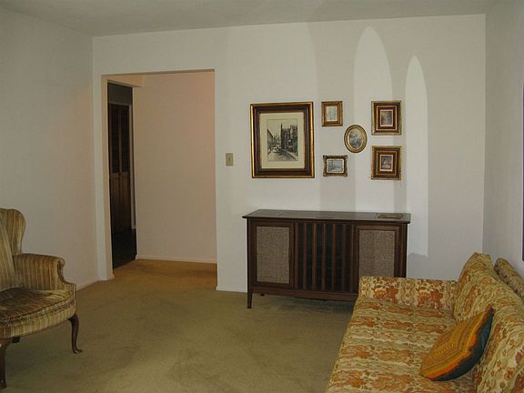 4th image of 17358 Starlite Dr
