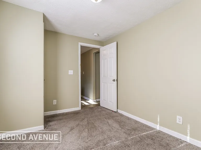 540 Beecher St — Photo 20