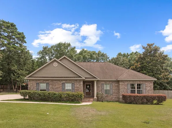 109 Abbey Ct, Dothan, AL 36305