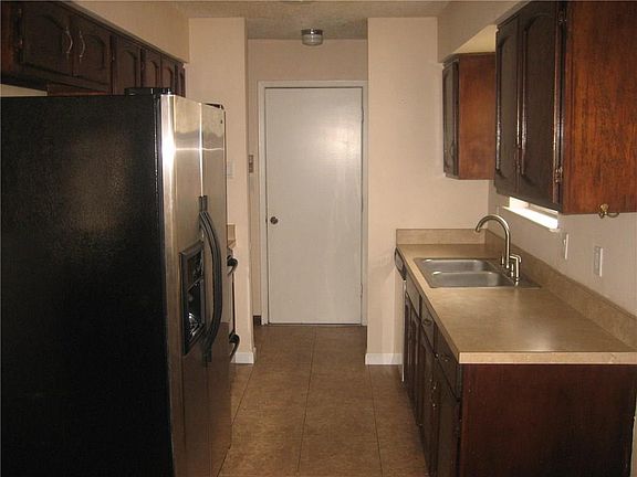5th image of 13229 Saratoga Ln