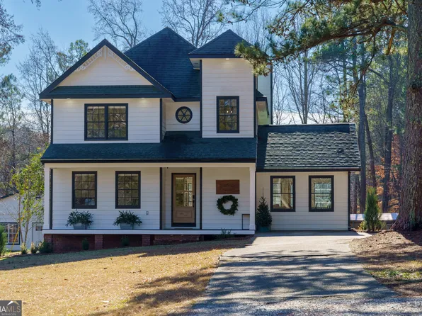 8404 Majors Rd, Cumming, GA 30041