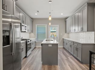 725-1 Emily St, Philadelphia, PA 19148